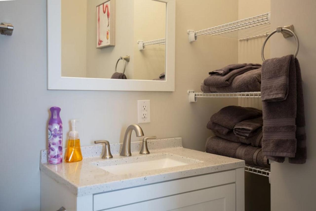 Lovely 4Br King Beds Steps To Beach And Pier G Myrtle Beach Exteriör bild