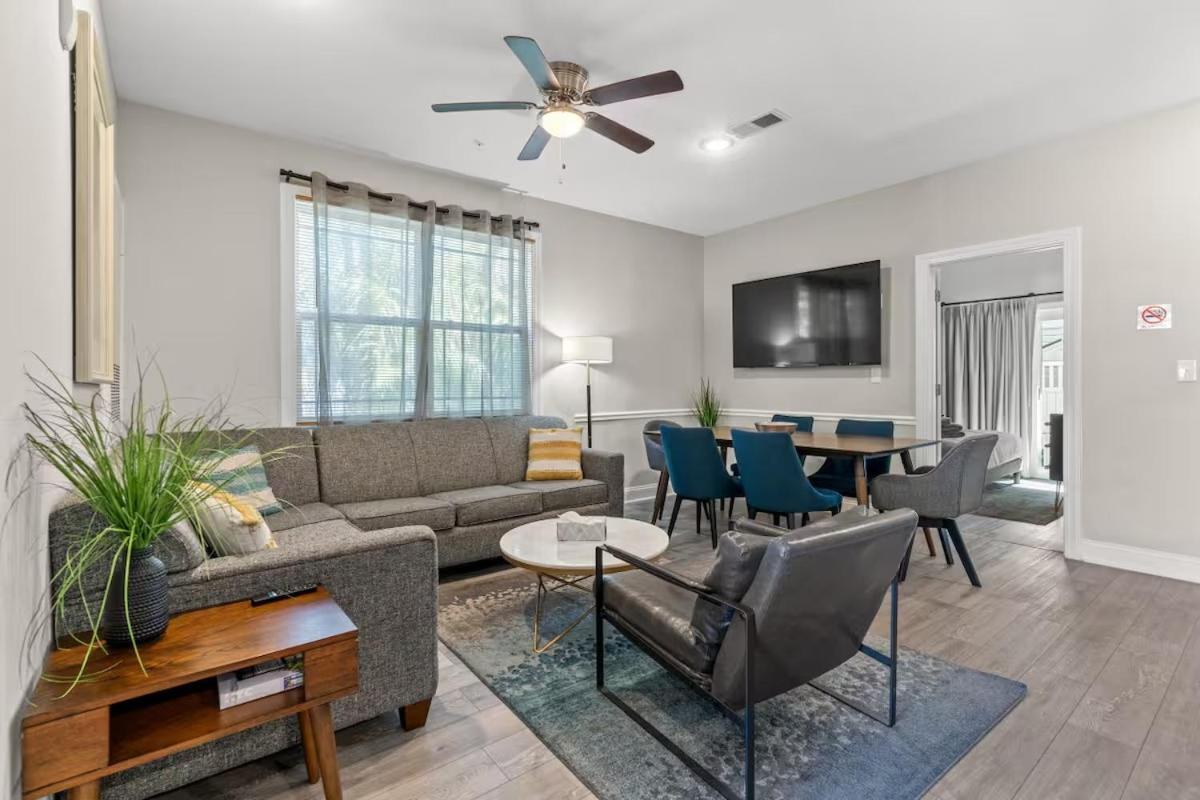 Lovely 4Br King Beds Steps To Beach And Pier G Myrtle Beach Exteriör bild